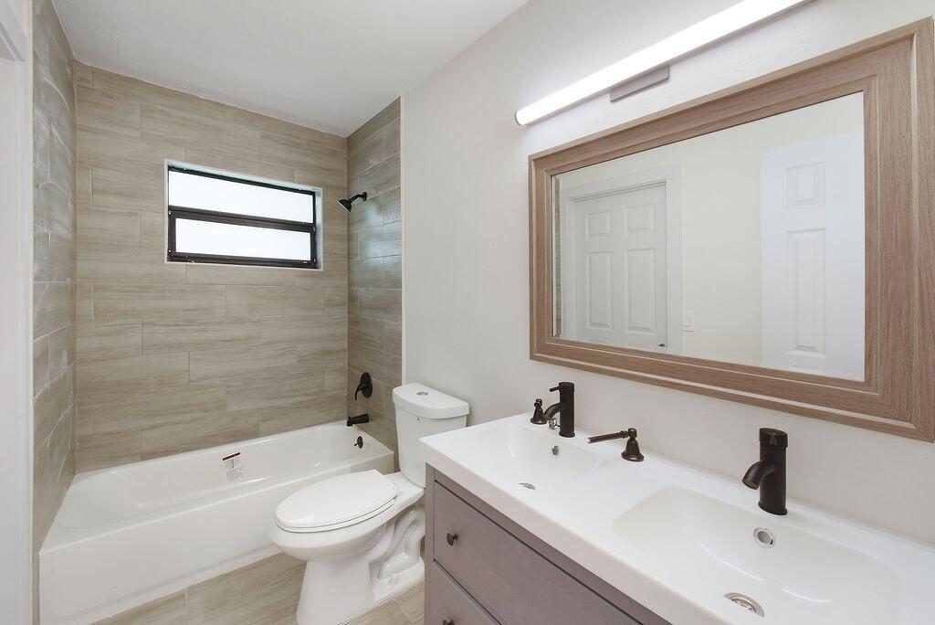 1109 West 23rd Street Riviera Beach, FL 33404 - Photo 10 of 15 Master Bath