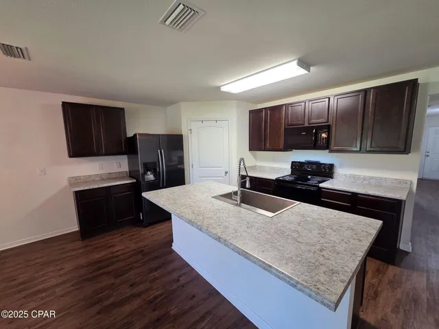 $1,800 | 5910 Nordic Drive, Panama City, FL 32404