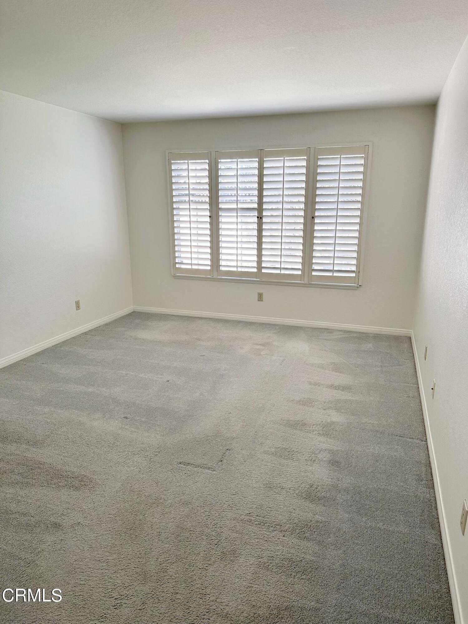 2190 Eastridge Loop Oxnard, CA 93036 - Photo 11 of 21 an empty room with windows