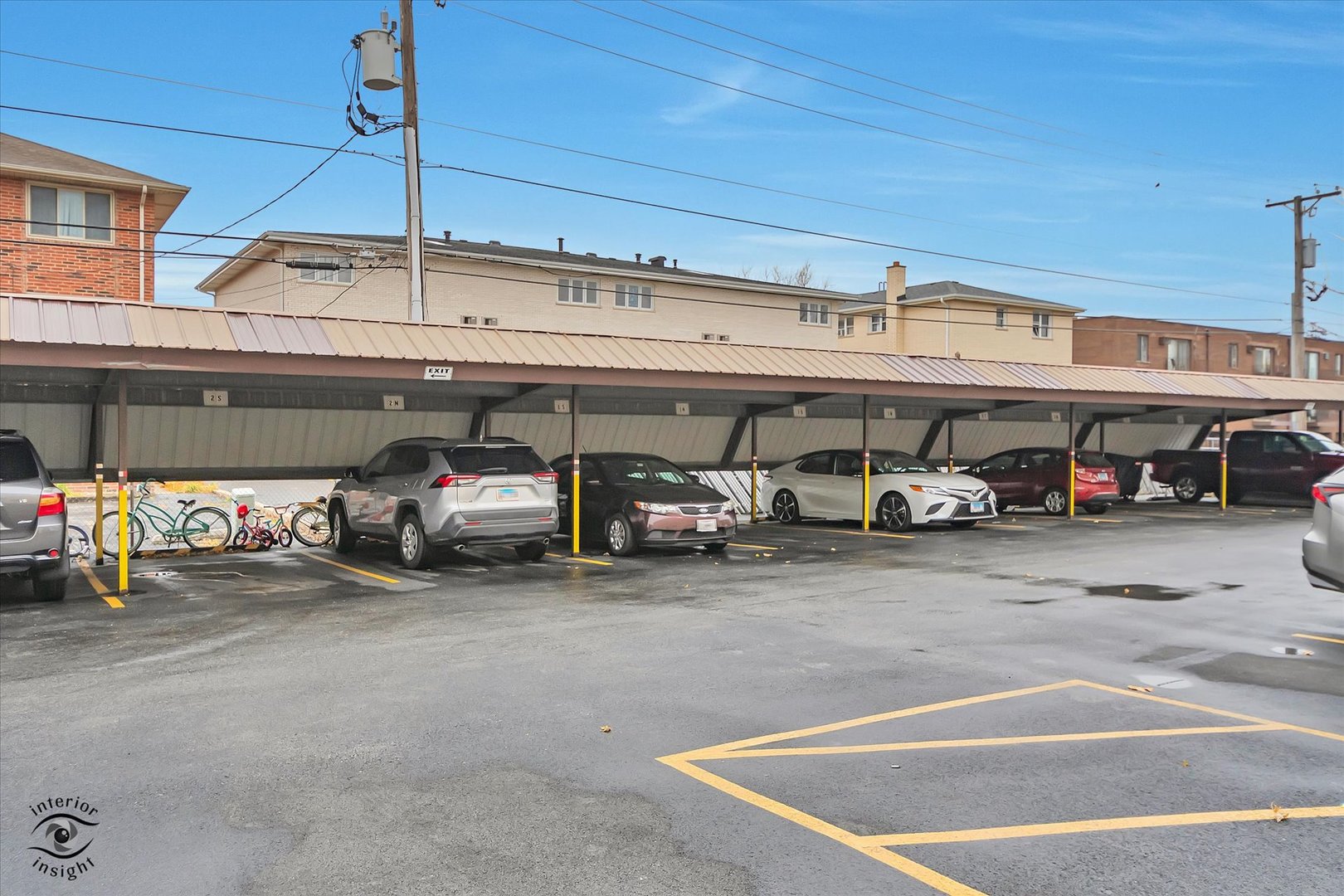10538 Central Avenue, Unit 1S Chicago Ridge, IL 60415 - Photo 22 of 25 a view of parking