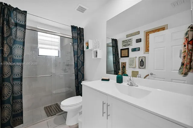 $699,999 | 10966 West 35th Way, Hialeah, FL 33018