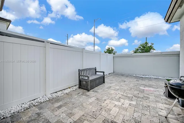 $699,999 | 10966 West 35th Way, Hialeah, FL 33018