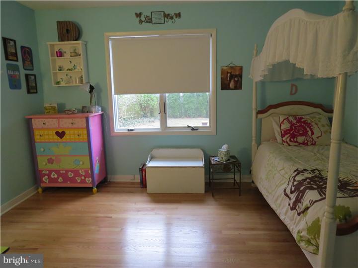 179 Riverside Drive Princeton, NJ 08540 - Photo 16 of 25 Bedroom 3