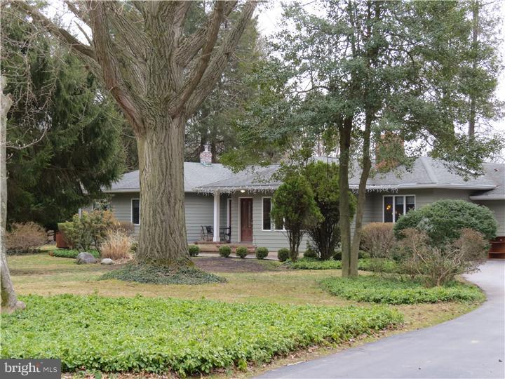 179 Riverside Drive Princeton, NJ 08540 - Photo 3 of 25 Front Yard