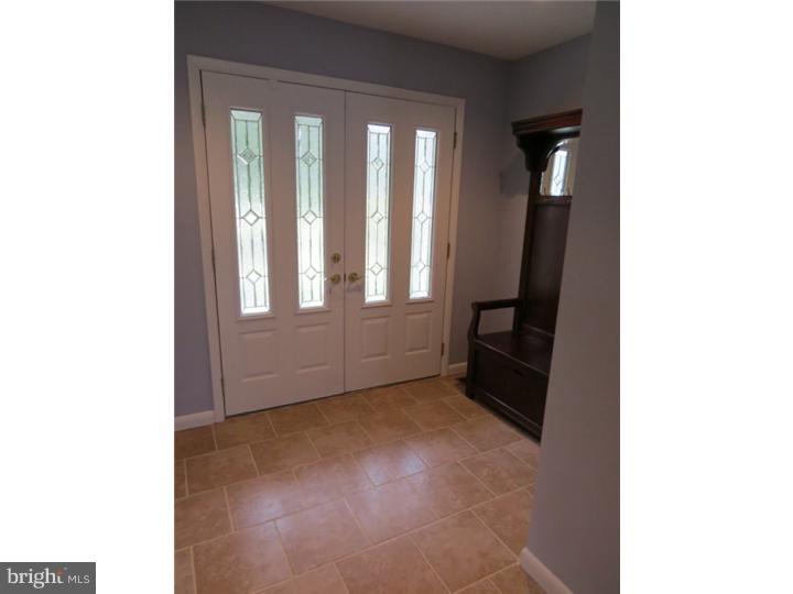 179 Riverside Drive Princeton, NJ 08540 - Photo 4 of 25 Foyer