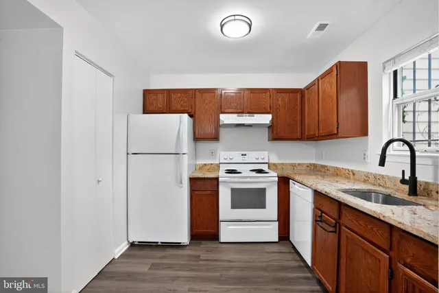 $325,000 | 5707 Falkland Place, Capitol Heights, MD 20743