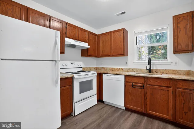 $325,000 | 5707 Falkland Place, Capitol Heights, MD 20743