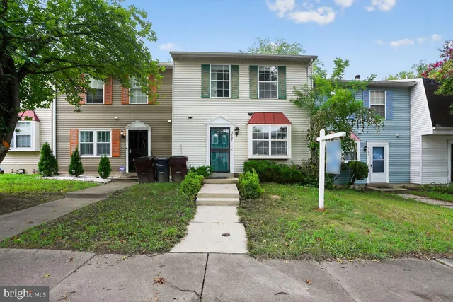 $325,000 | 5707 Falkland Place, Capitol Heights, MD 20743