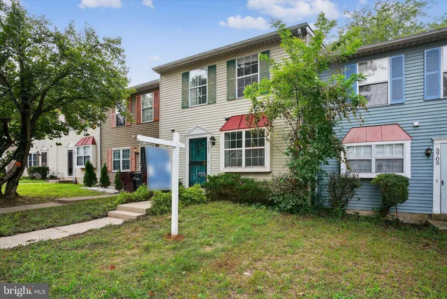 $325,000 | 5707 Falkland Place, Capitol Heights, MD 20743