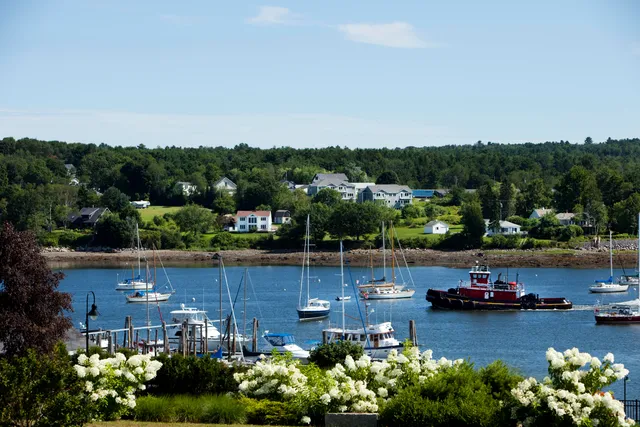 $550,000 | 3 Kerry Gardens, Unit 25, Belfast, ME 04915