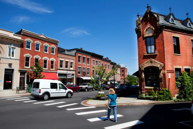 $550,000 | 3 Kerry Gardens, Unit 25, Belfast, ME 04915