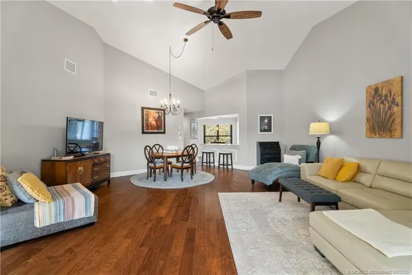 $330,000 | 6130 Southeast Martinique Drive, Unit 201, Stuart, FL 34997