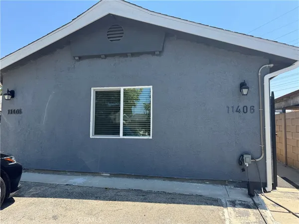 $2,100 | 11406 Collett Avenue, Granada Hills, CA 91344
