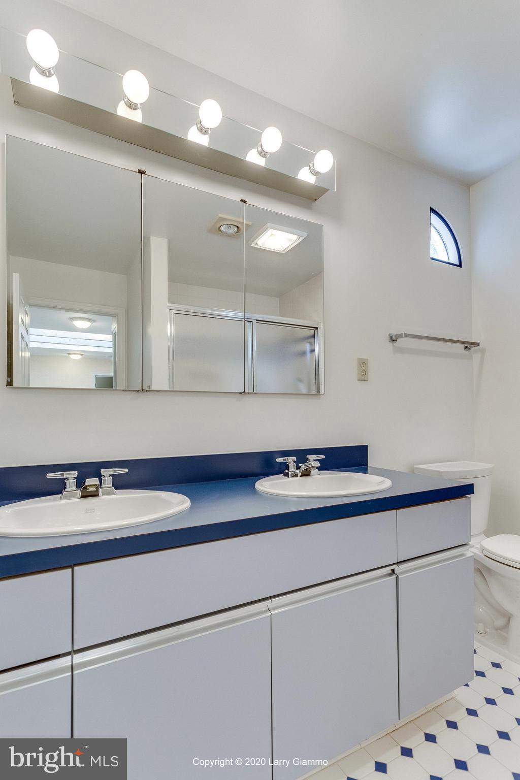 13720 Bridgewater Drive Silver Spring, MD 20904 - Photo 31 of 42 Full bathroom on second floor, off hallway