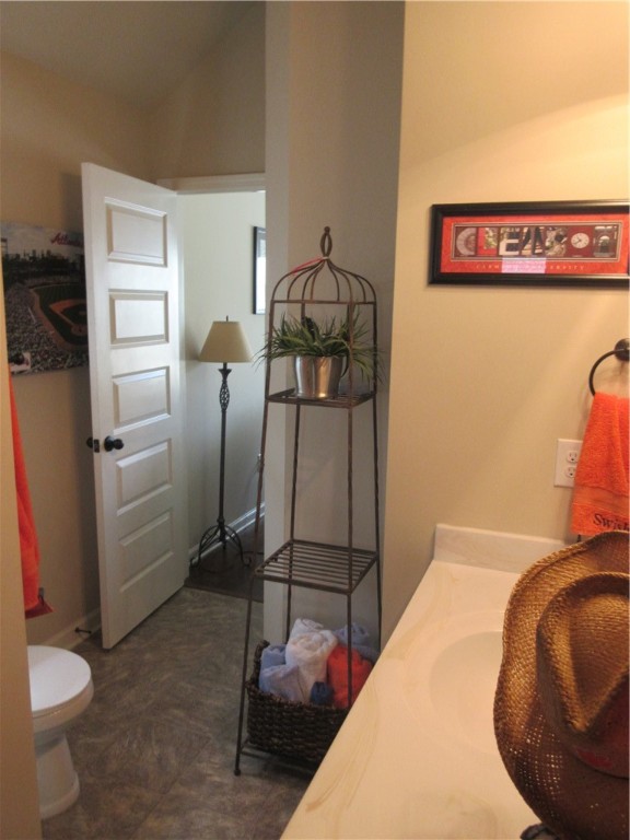 150 Buckland Drive Anderson, SC 29621 - Photo 25 of 32 Jack-n-jill bathroom