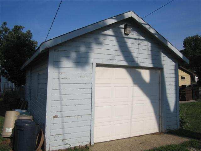 1114 North Sheridan Road Peoria, IL 61606 - Photo 8 of 8 Gallery Image 8