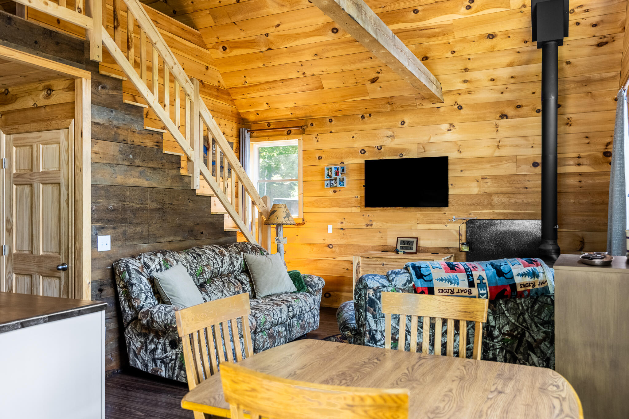 95 Bear Point Road Dover-Foxcroft, ME 04426 - Photo 12 of 40 Sebec Interiors