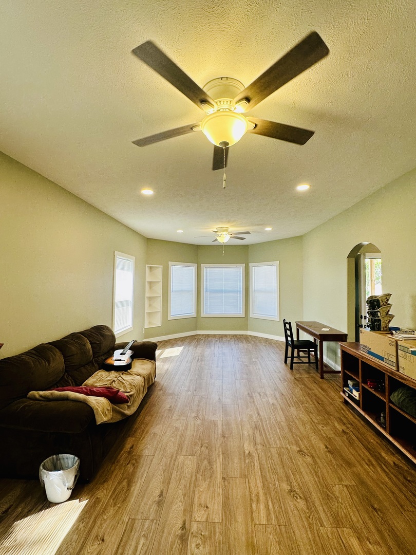 314 Spring Street Peoria, IL 61603 - Photo 7 of 38