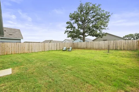$299,000 | 108 Ciarans Crossing, Fredericksburg, TX 78624