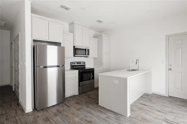 $1,275 | 428 Medina Lane, Unit 2, Alamo, TX 78516