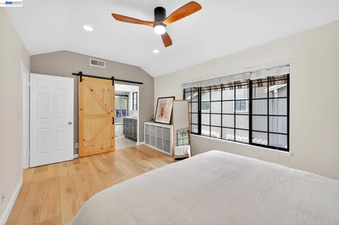 $700,000 | 610 Canyon Woods Court, Unit D, San Ramon, CA 94582