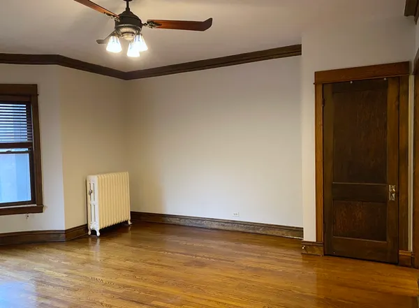 $2,600 | 909 West Gordon Terrace, Unit 1, Chicago, IL 60613