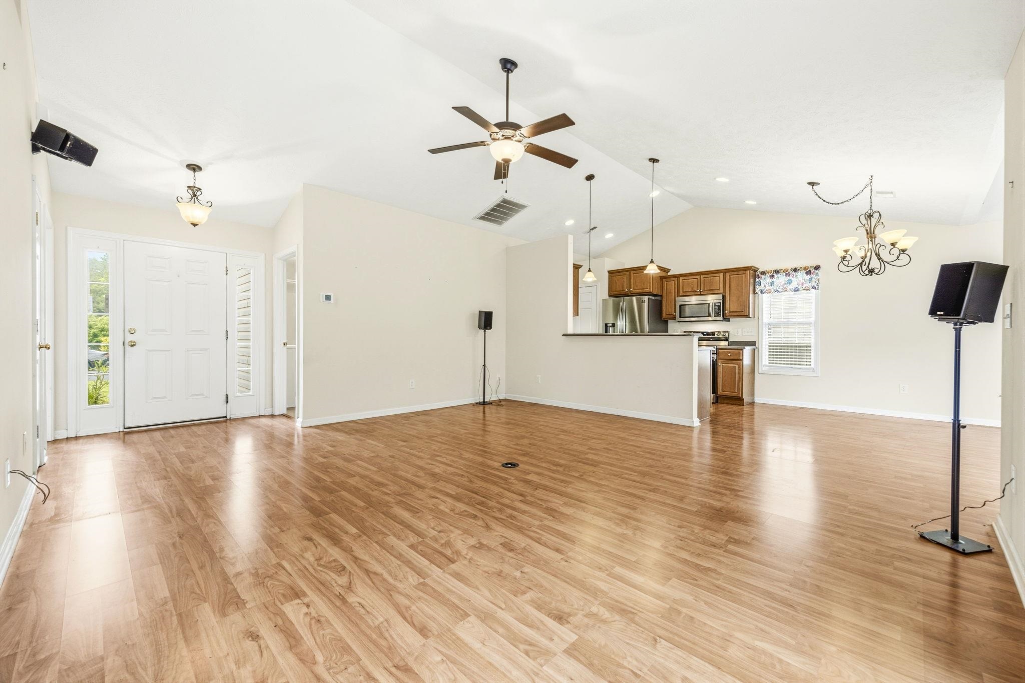 3146 Shorecrest Bay Drive Murrells Inlet, SC 29576 - Photo 5 of 44