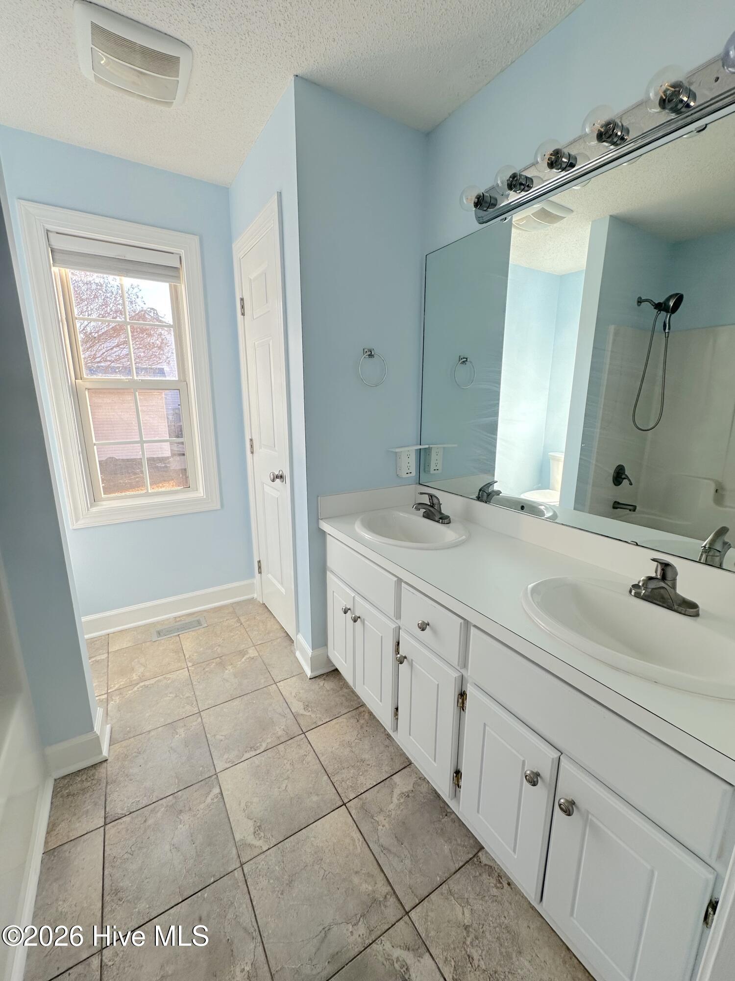 5528 Bloomery Road Wilson, NC 27896 - Photo 11 of 25 IMG_3074