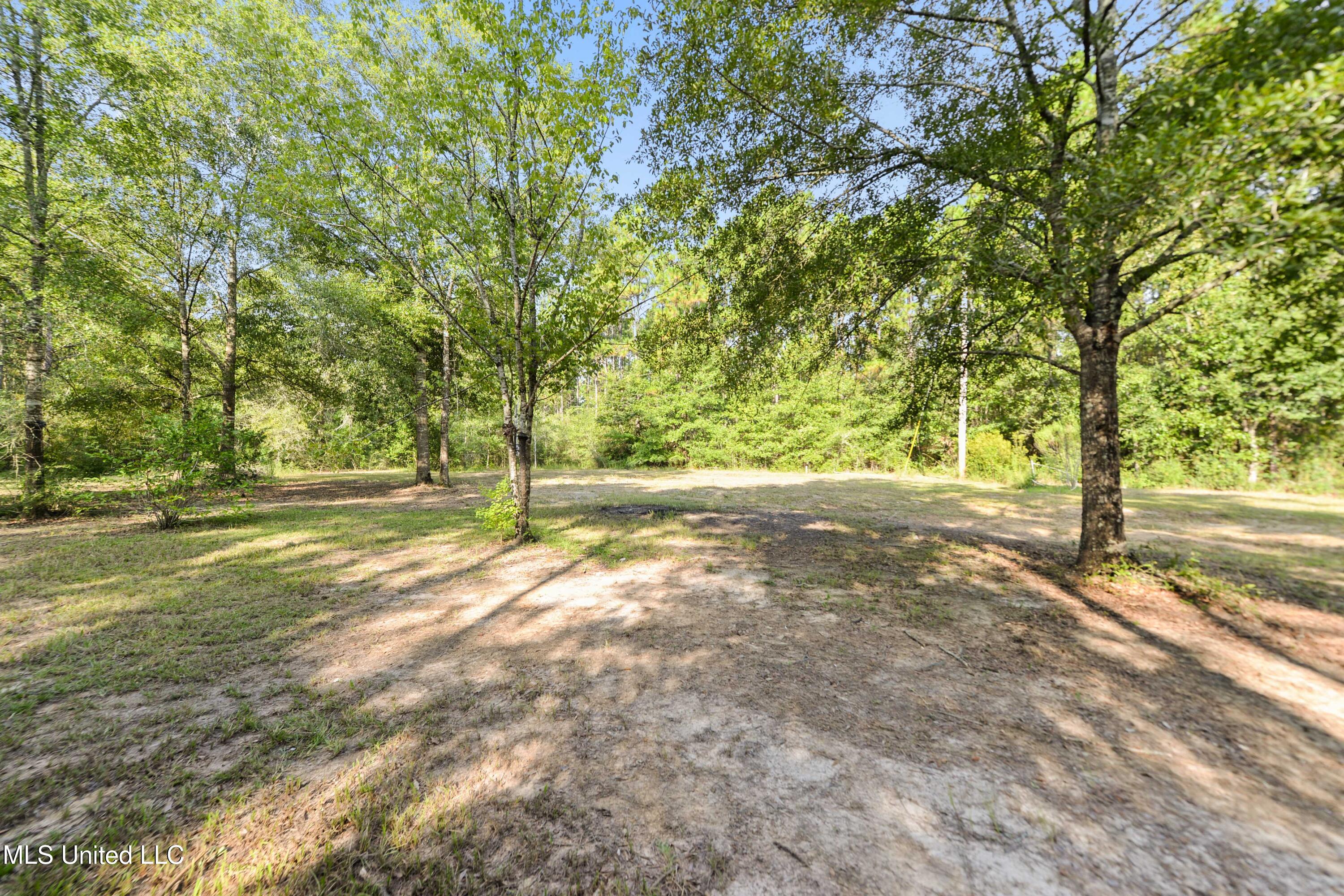 17235 Saucier Lizana Road Saucier, MS 39574 - Photo 11 of 17 011 (14)