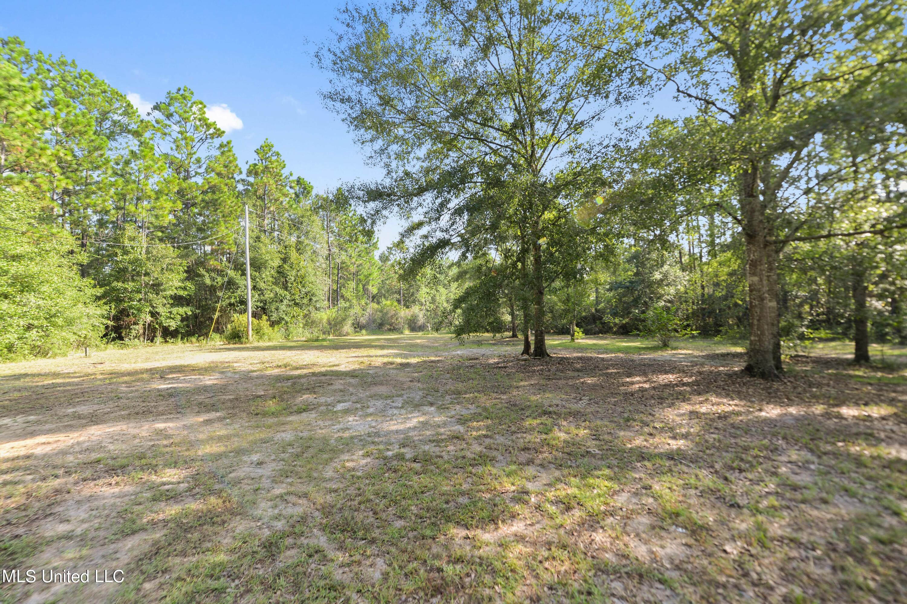 17235 Saucier Lizana Road Saucier, MS 39574 - Photo 14 of 17 014 (12)