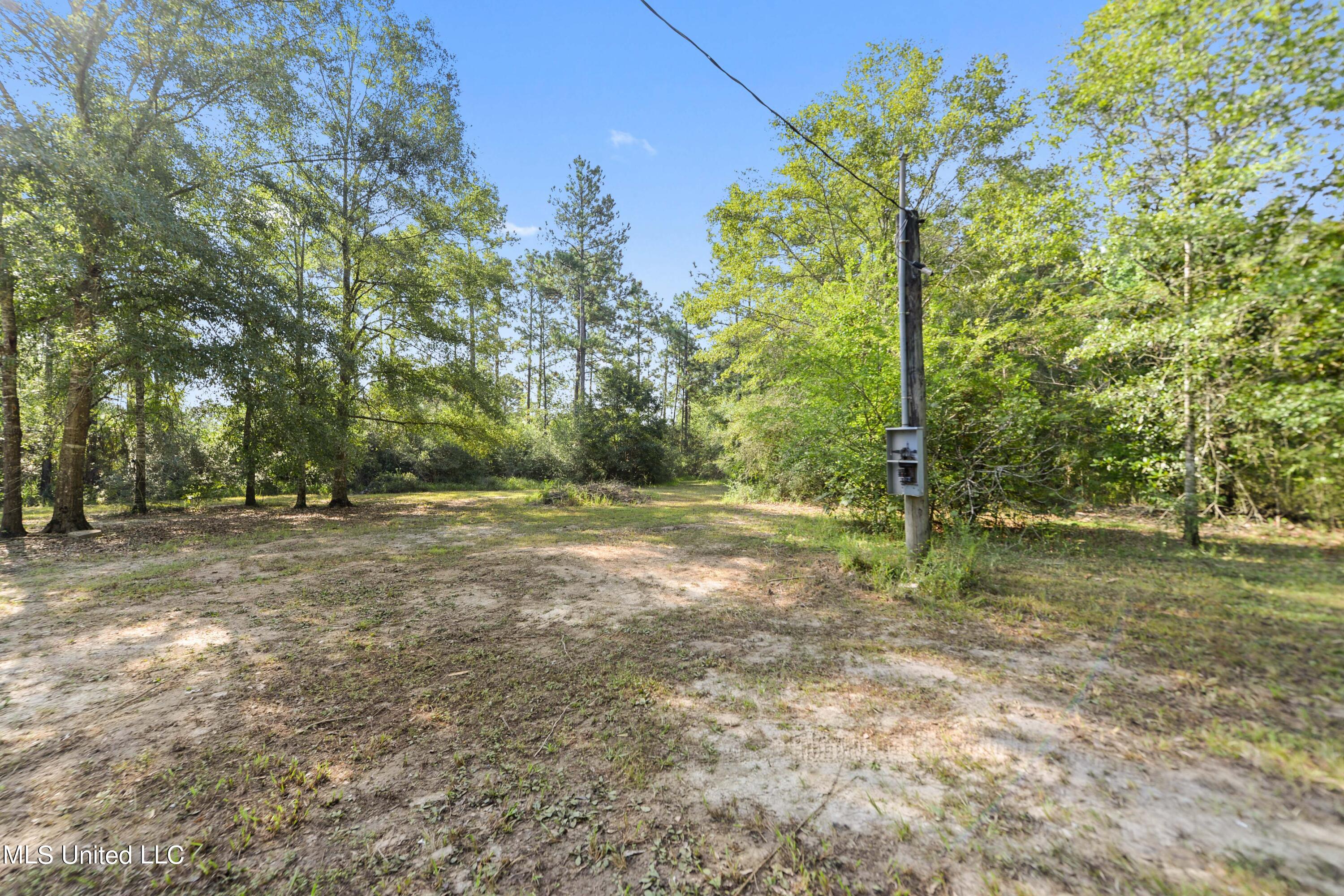 17235 Saucier Lizana Road Saucier, MS 39574 - Photo 15 of 17 015 (11)