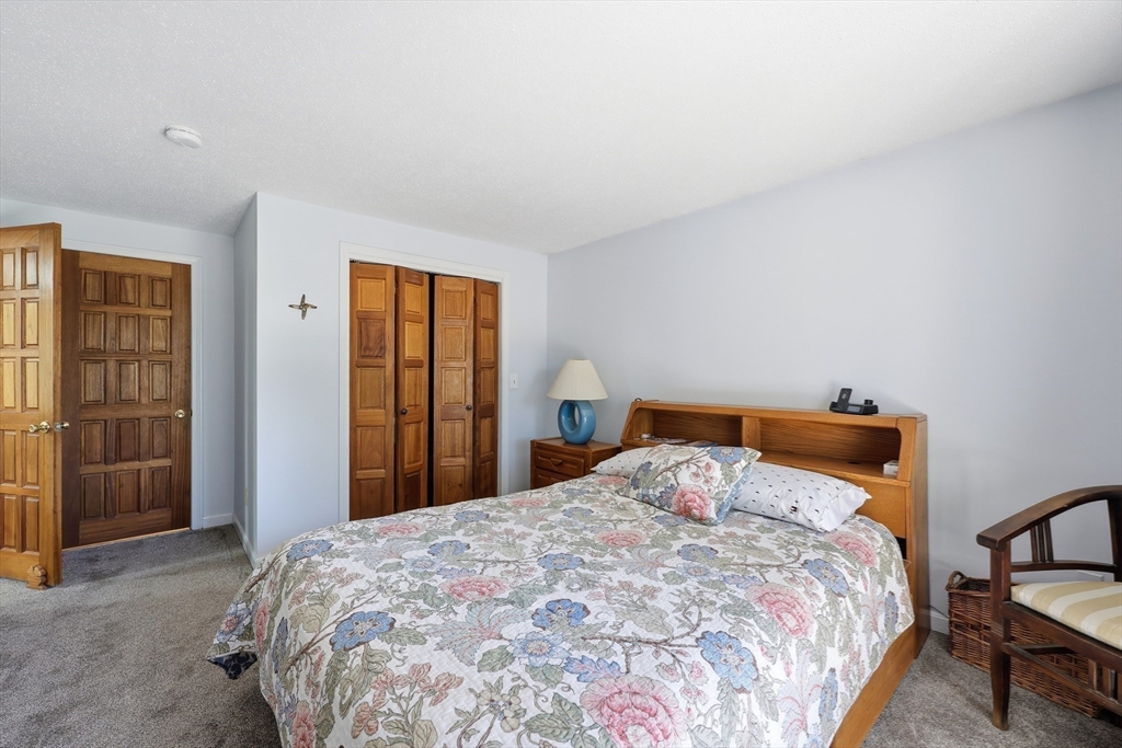929 Shaker Road, Unit 17 Westfield, MA 01085 - Photo 23 of 32