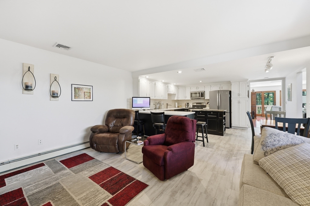 929 Shaker Road, Unit 17 Westfield, MA 01085 - Photo 8 of 32