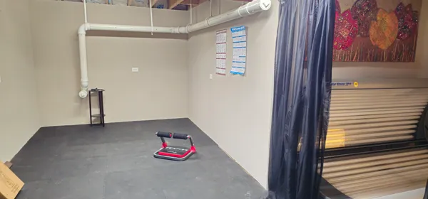 a view of walk in closet