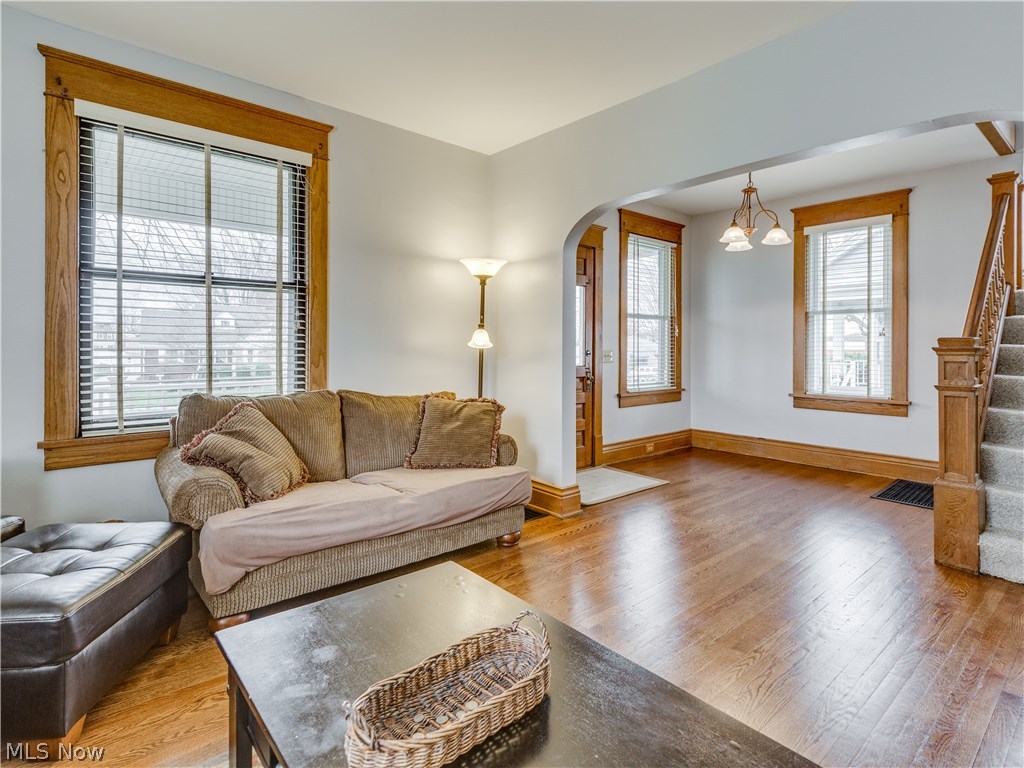 1306 Amherst Road Northeast Massillon, OH 44646 - Photo 9 of 35 Gallery Image 9