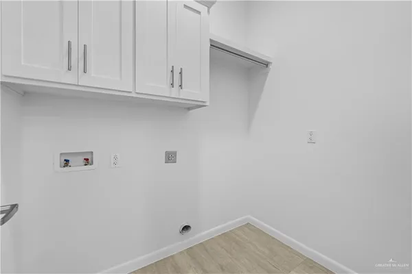 $269,900 | 4112 Alexia Lane, Edinburg, TX 78542