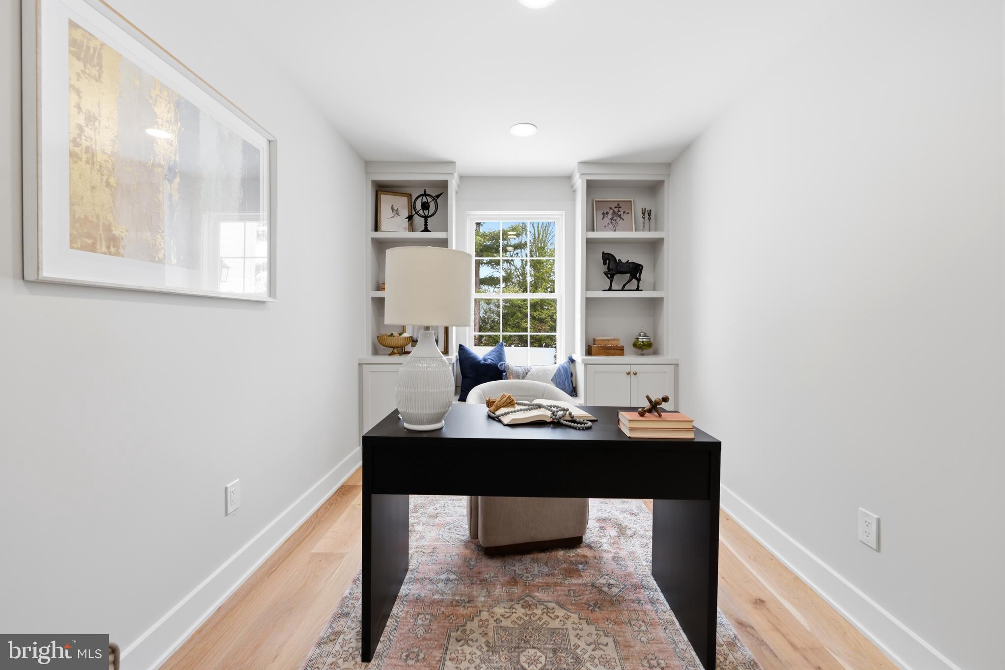 615 Pardee Lane Haddonfield, NJ 08033 - Photo 20 of 37 a room with furniture and window