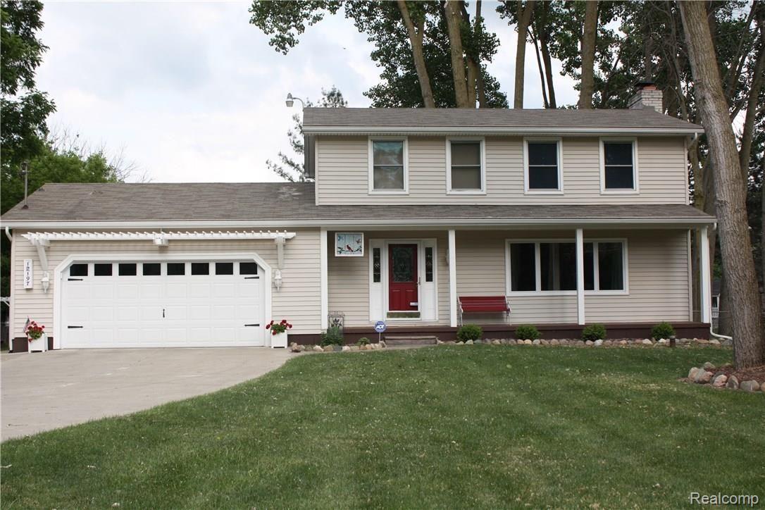 12197 Torrey Road Fenton, MI 48430 - Photo 1 of 61 IMG_2190.jpg
