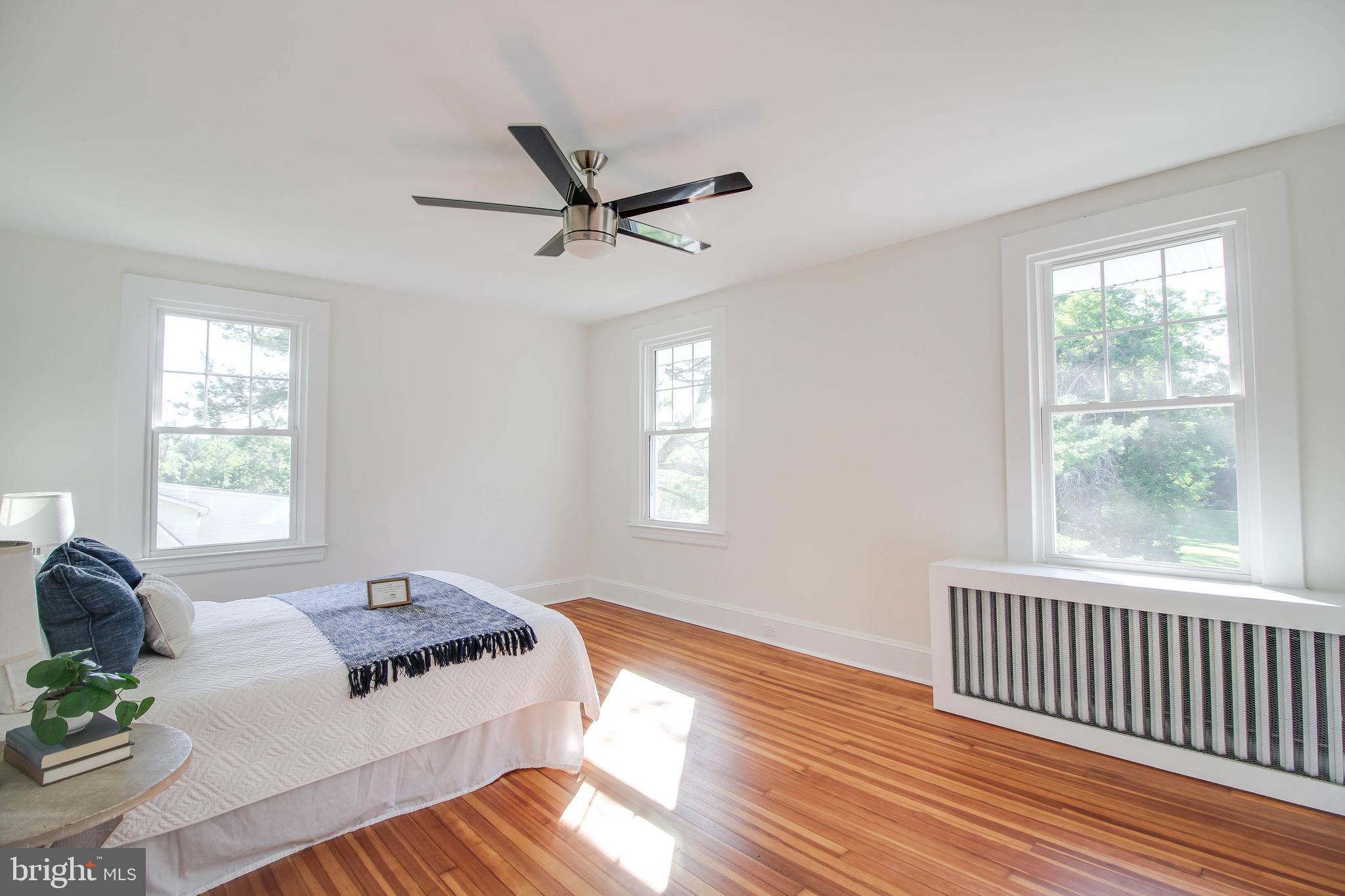 2524 Old Frederick Road Catonsville, MD 21228 - Photo 18 of 40 Primary with gorgeous Hardwood Floors