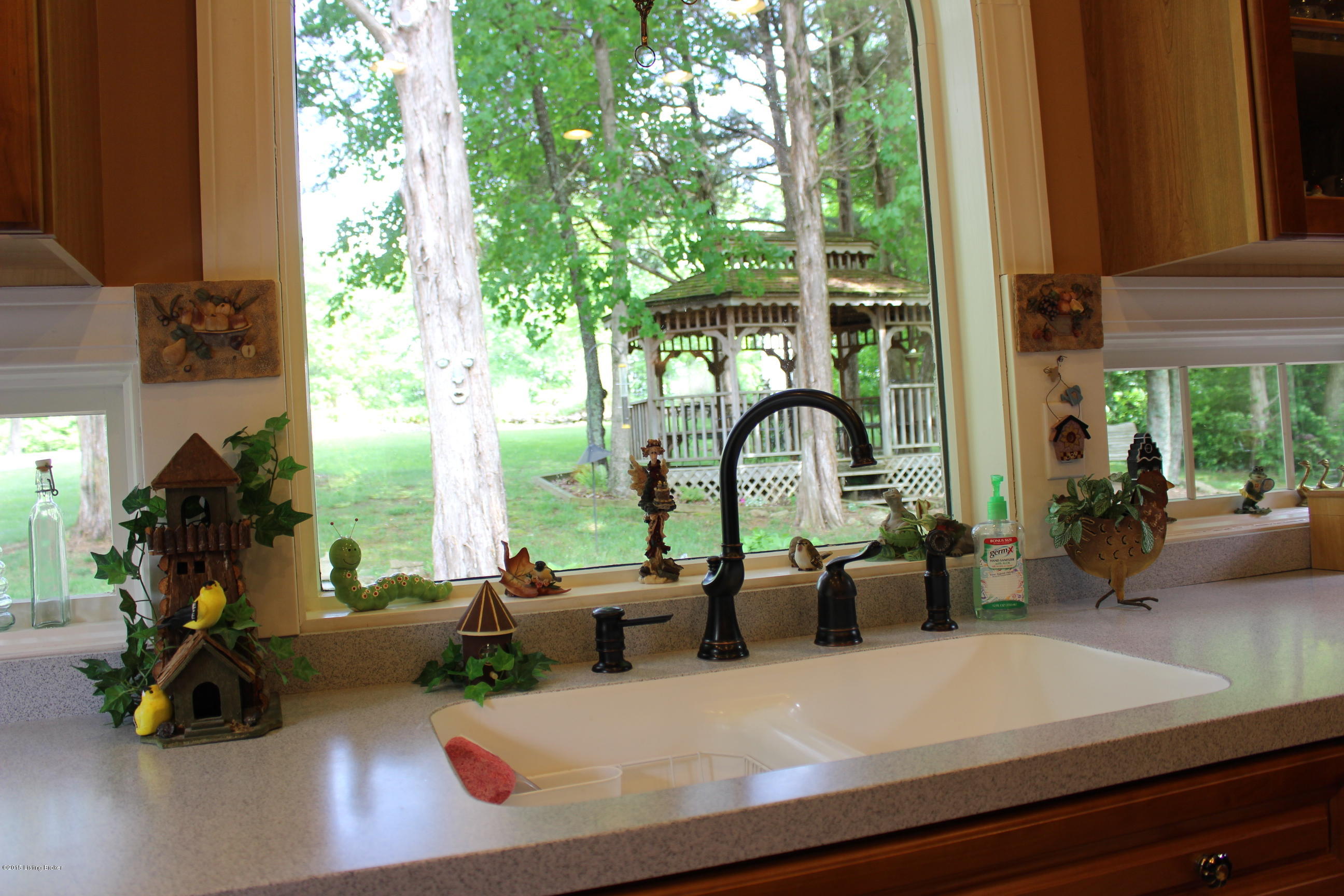 9715 Broad Run Road Louisville, KY 40299 - Photo 26 of 78 IMG_2122