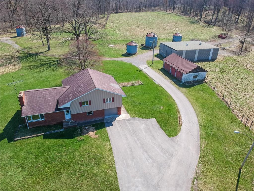 204 Hoover Road New Castle, PA 16101 - Photo 1 of 29 Gallery Image 1