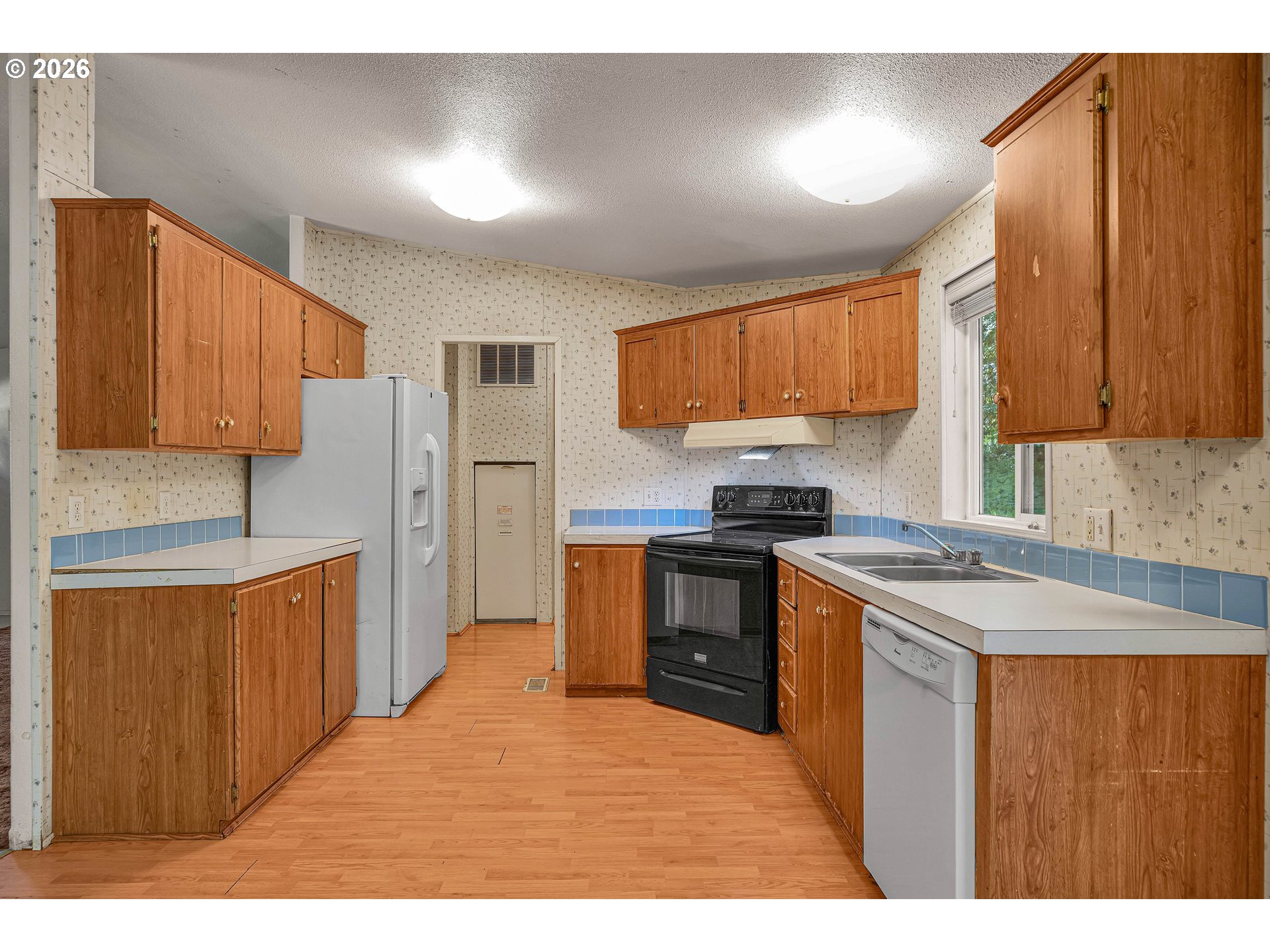 29805 Gregory Road Rainier, OR 97048 - Photo 17 of 43 Kitchen