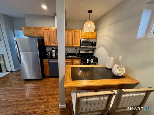 $2,500 | 56 Townsend Avenue, Unit 1, New Haven, CT 06512