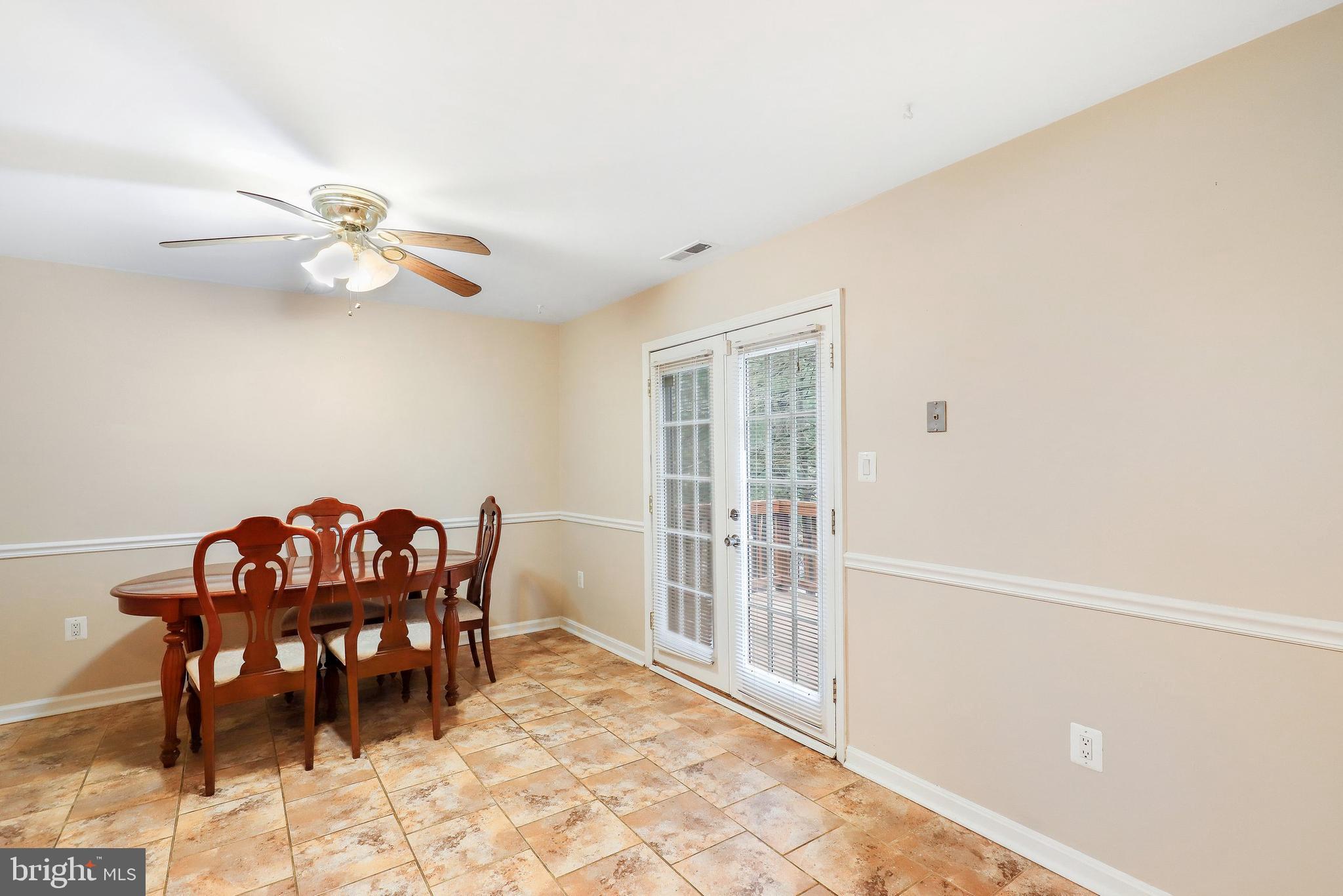 1528 Marlborough Court Crofton, MD 21114 - Photo 8 of 24