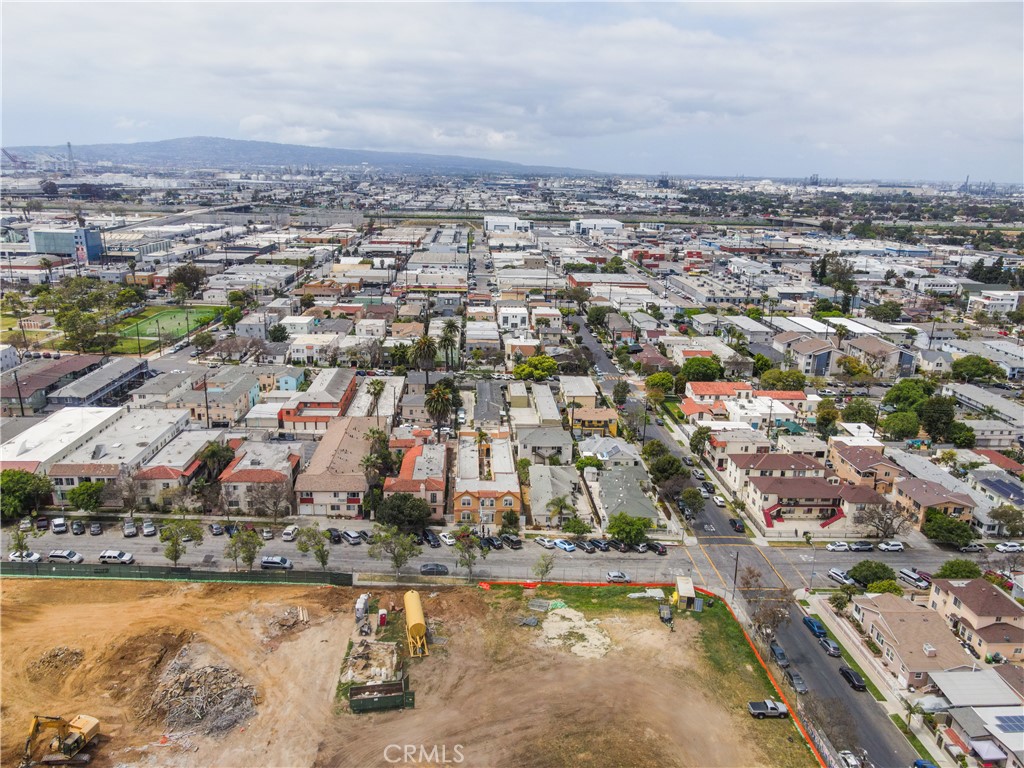 1495 Cedar Avenue Long Beach, CA 90813 - Photo 9 of 34 an aerial view of residential building and lake