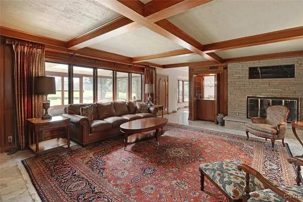 $999,999 | 7500 Hunt Lane, Manlius, NY 13104