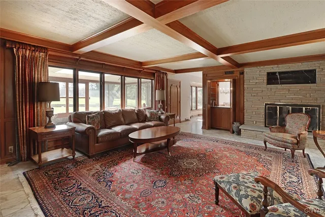 $999,999 | 7500 Hunt Lane, Manlius, NY 13104