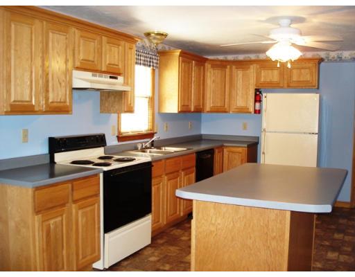 727 Reservoir Road Lunenburg, MA 01462 - Photo 2 of 10 Gallery Image 2