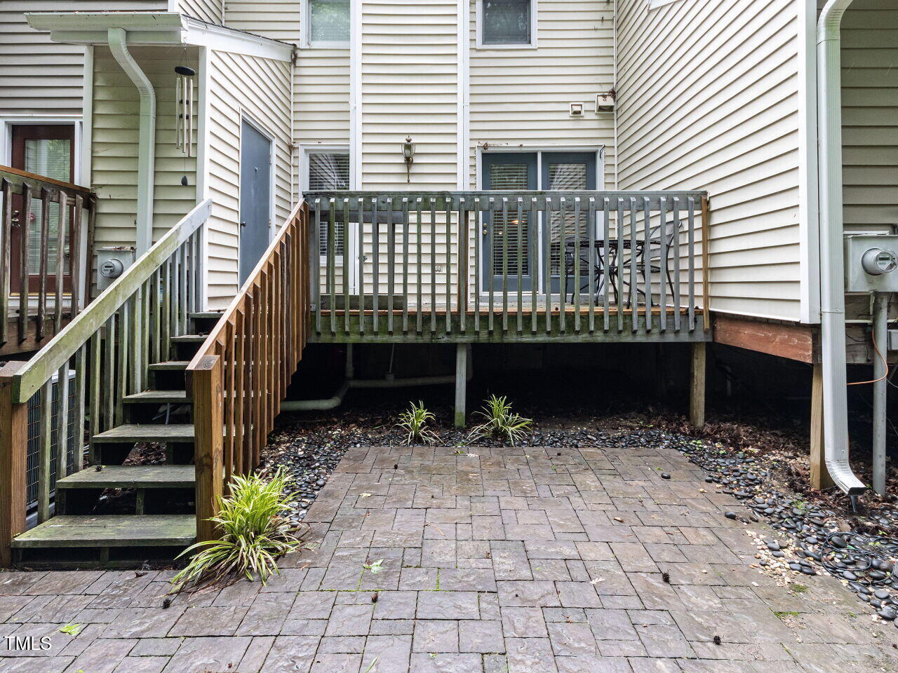 4646 Fawnbrook Circle Raleigh, NC 27612 - Photo 25 of 31 027-1280x960-patio