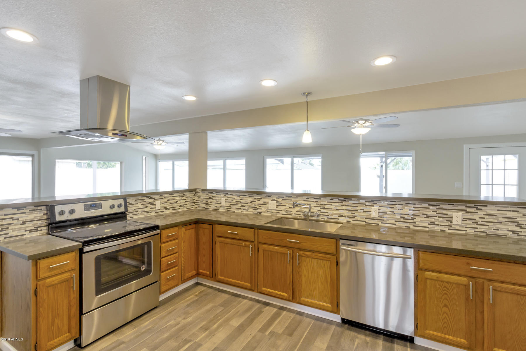 2349 West Kathleen Road Phoenix, AZ 85023 - Photo 14 of 23 kitchen